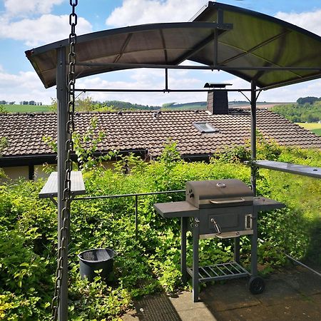 Ferienhaus Lena Im Sauerland Direkt Am Hennesee Meschede Exterior photo