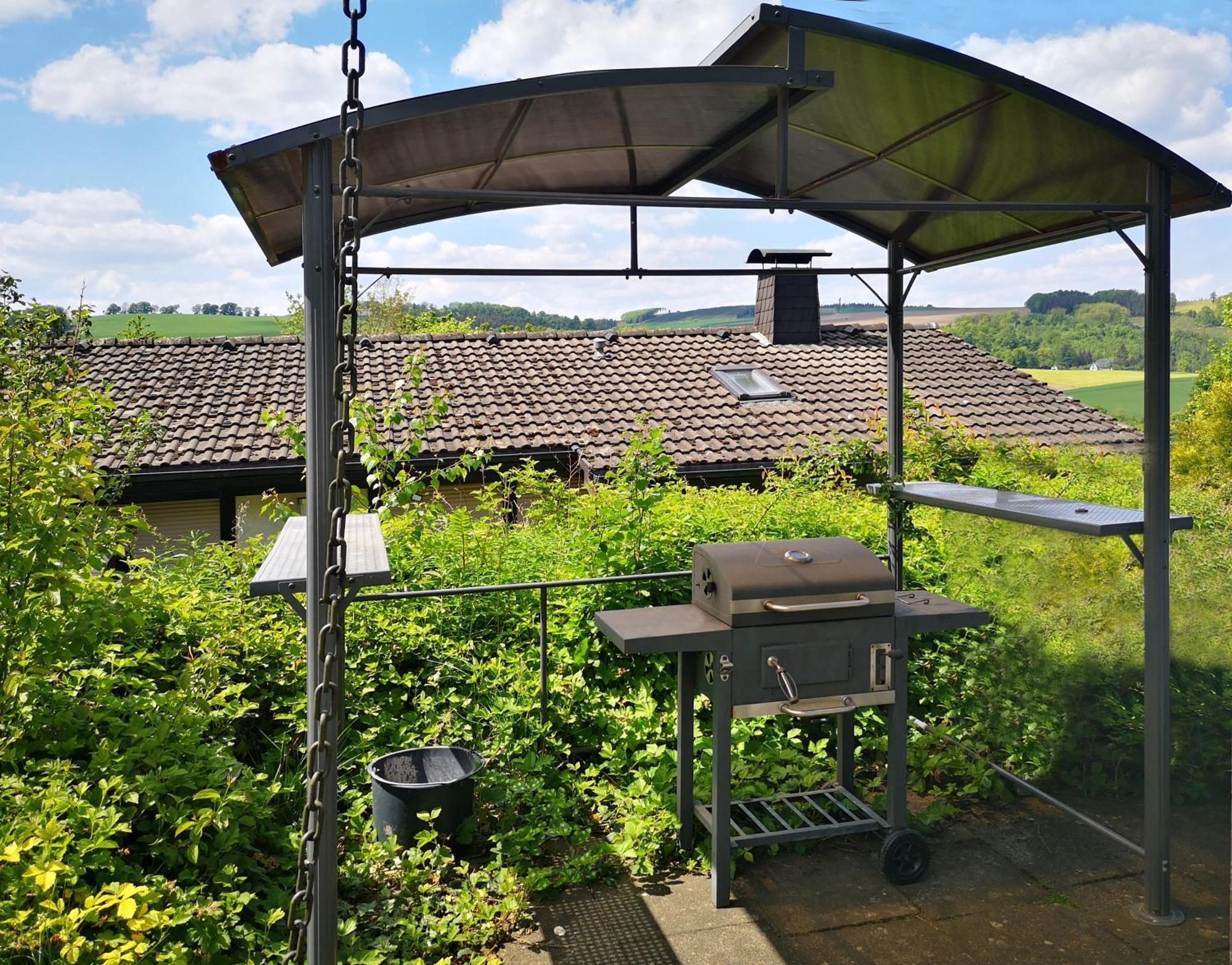 Ferienhaus Lena Im Sauerland Direkt Am Hennesee Meschede Exterior photo